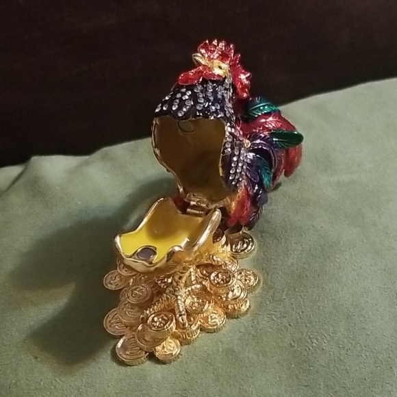 Rooster Trinket Charm Box - Picture 3 of 6